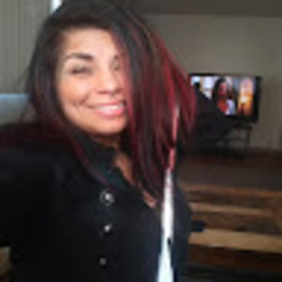 Meet your Posher, Mystique - Picture 1 of 1